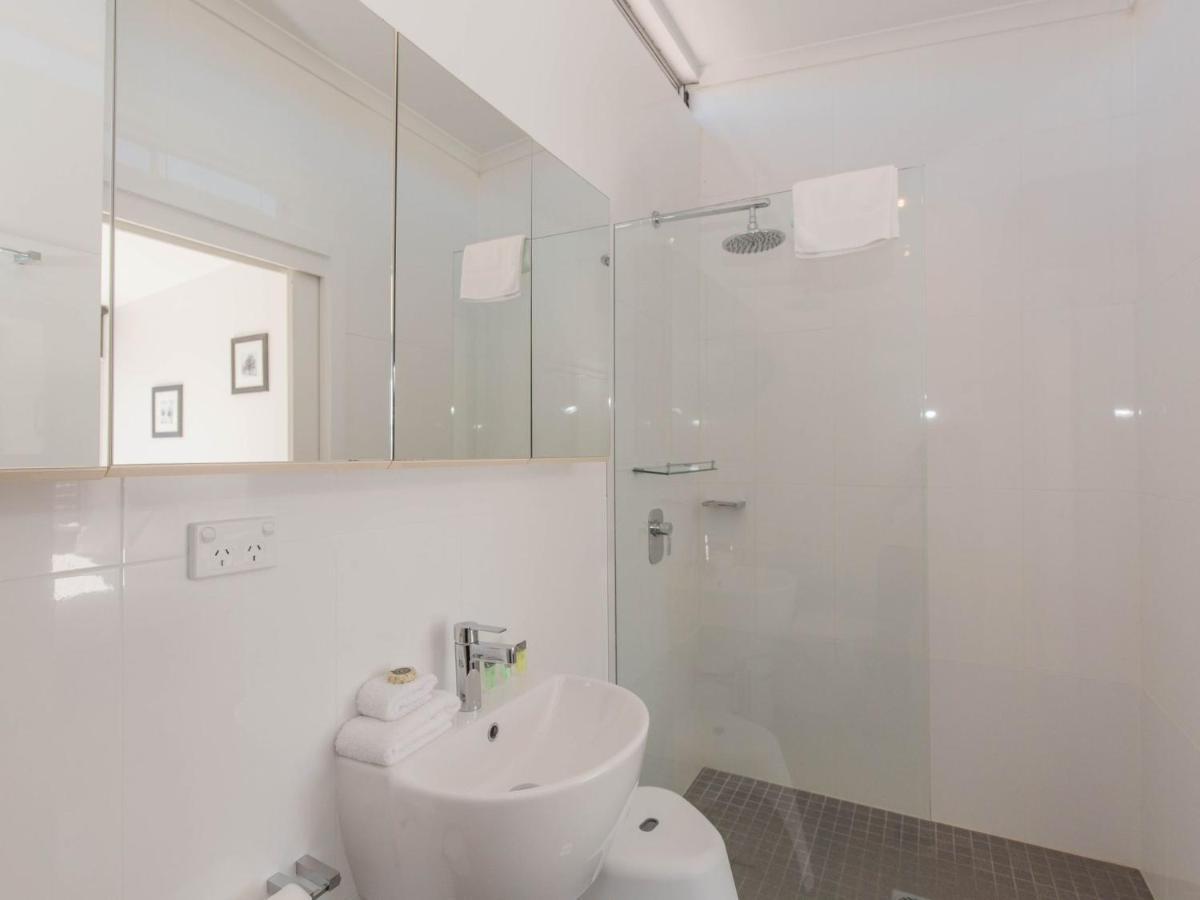 Edge 7 16 Cyde Street Villa จินดาไบน์ ภายนอก รูปภาพ